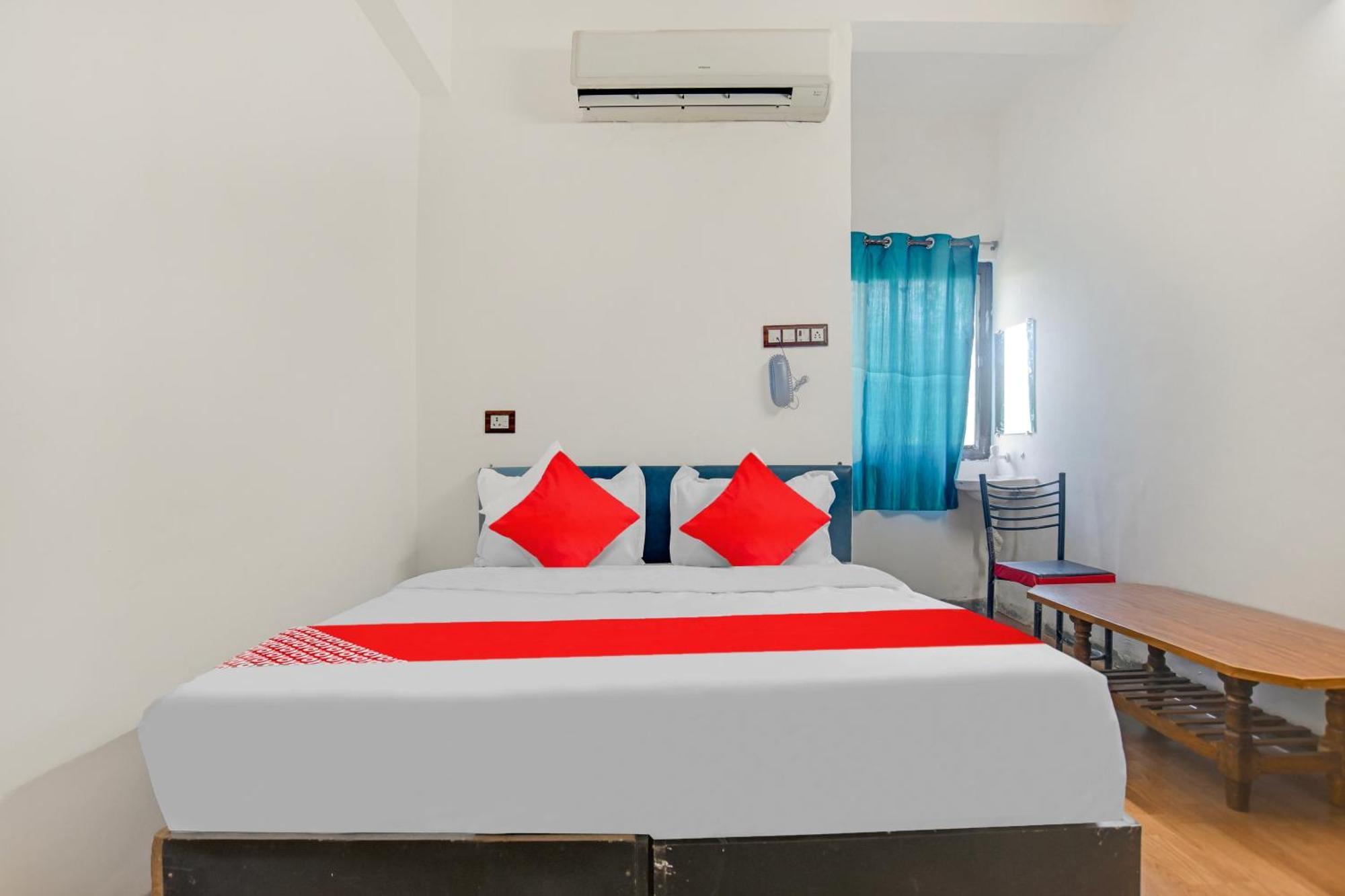 Oyo Flagship Hotel Shree United インドール エクステリア 写真