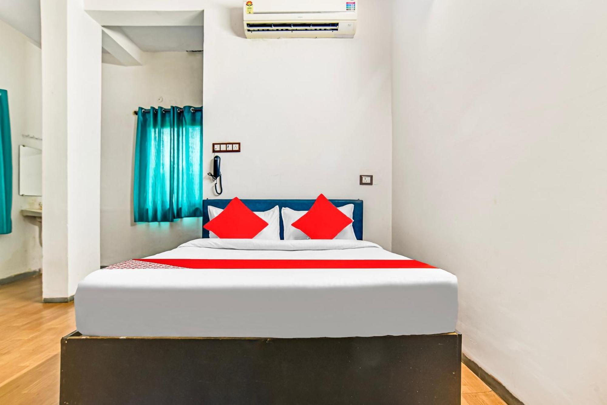 Oyo Flagship Hotel Shree United インドール エクステリア 写真