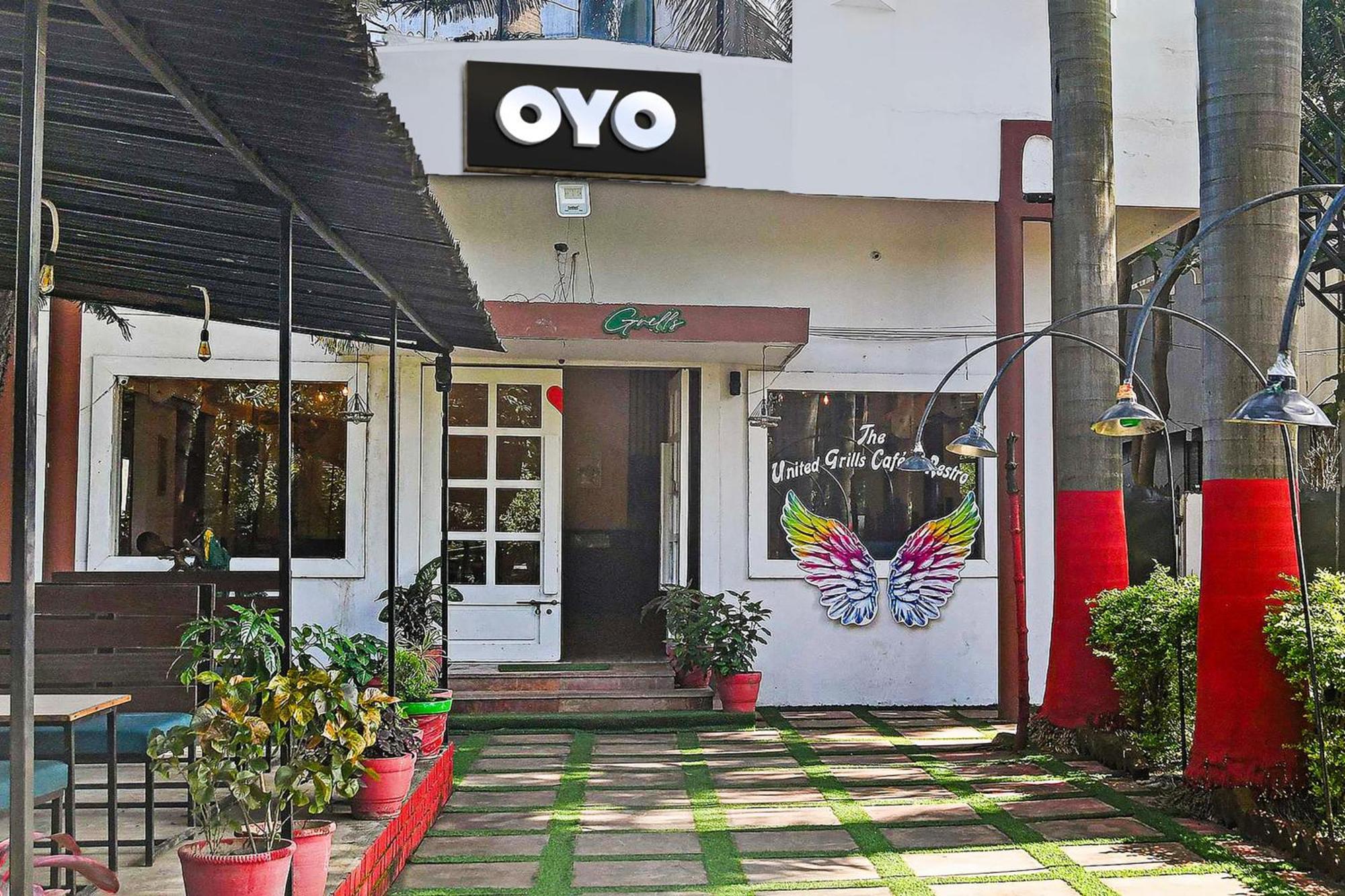 Oyo Flagship Hotel Shree United インドール エクステリア 写真